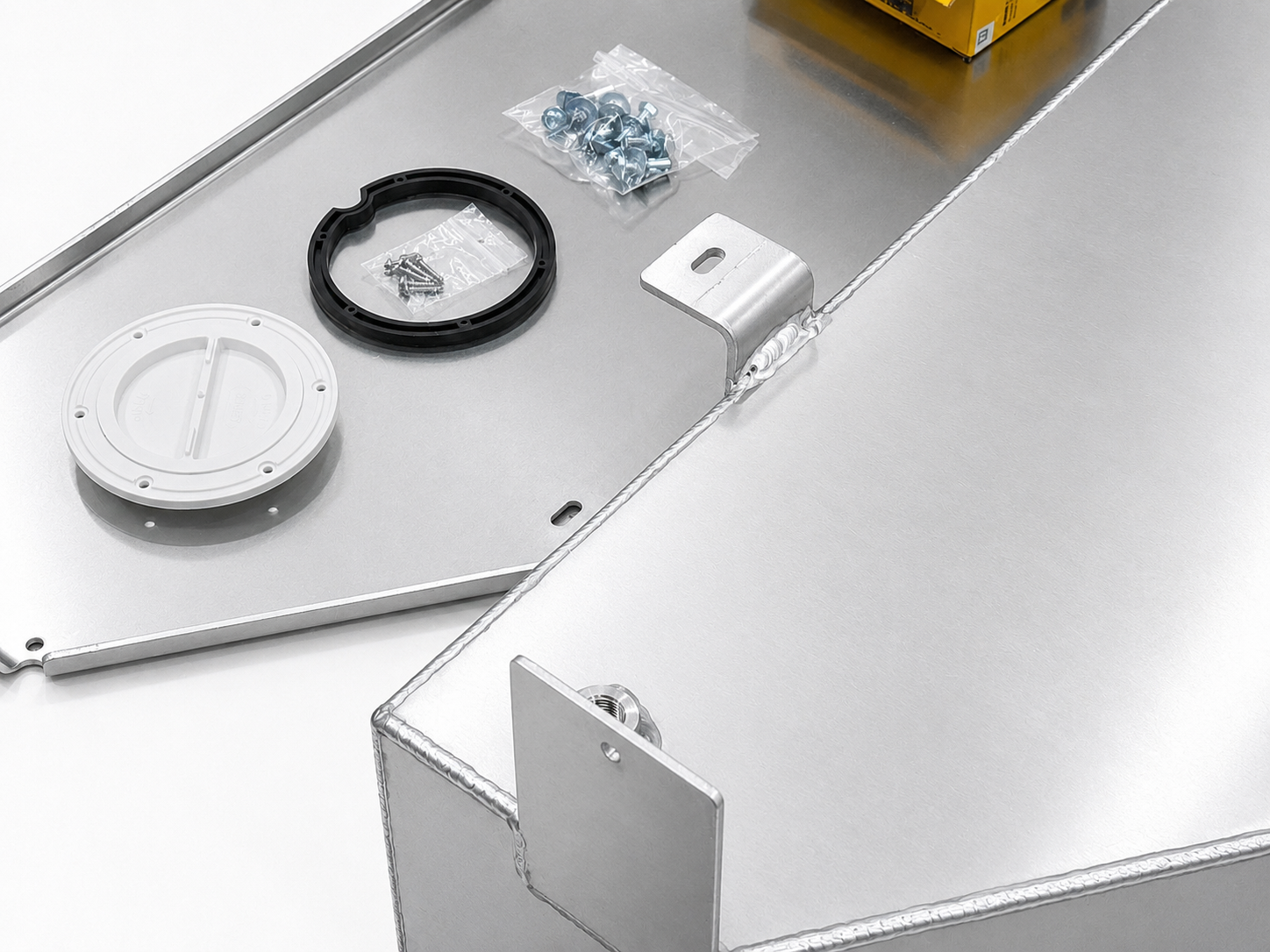 Wassertank 70 l Unterflur aus Aluminium Fahrerseite - Abwasser für MAN TGE VW Crafter ab 2017