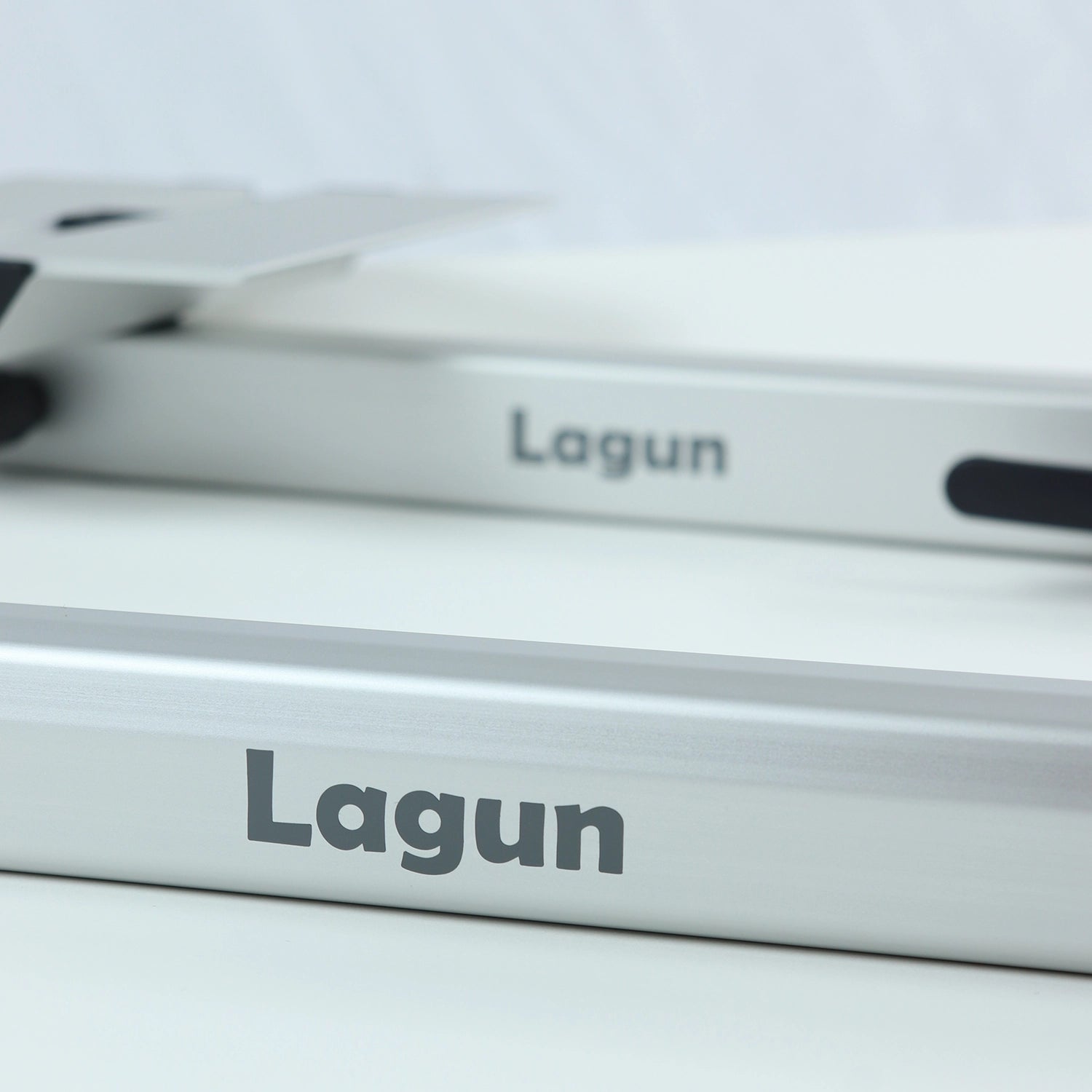 Pied de table Lagun argenté - Kit standard